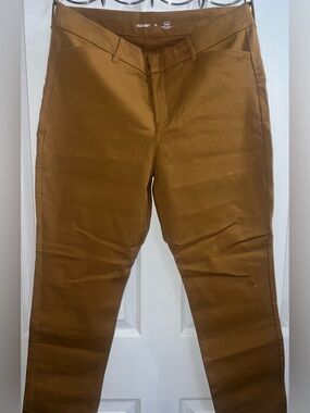 Old Navy women’s  Slim Chino Pants - Brown